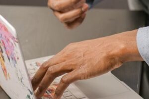 Stripe vs. PayPal: Which Payment Gateway Is Right for You?